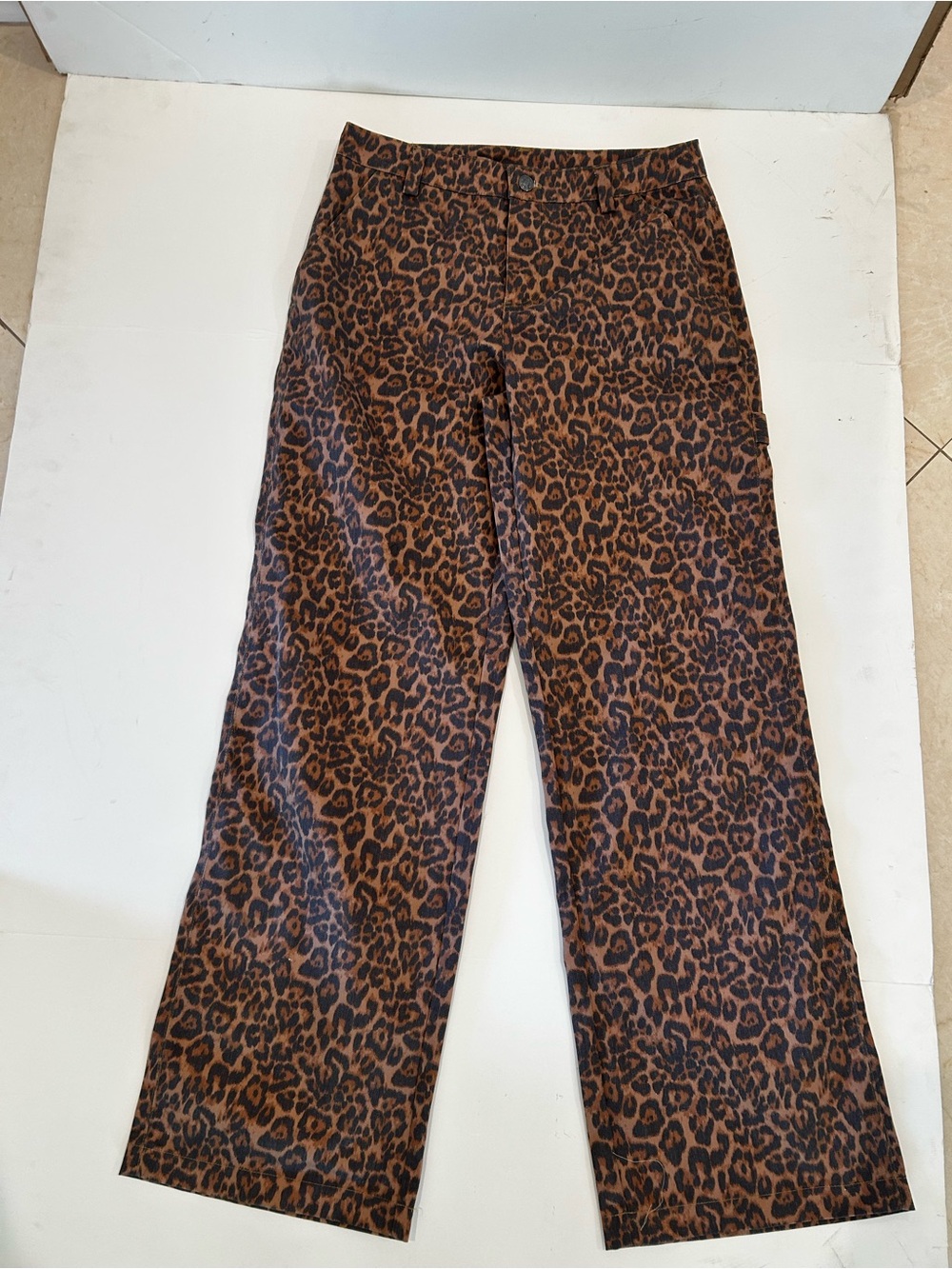 New W Tags Noisy May Brown Leopard Print Wide Leg Cargo Pants Animal Print - Picture 2 of 3